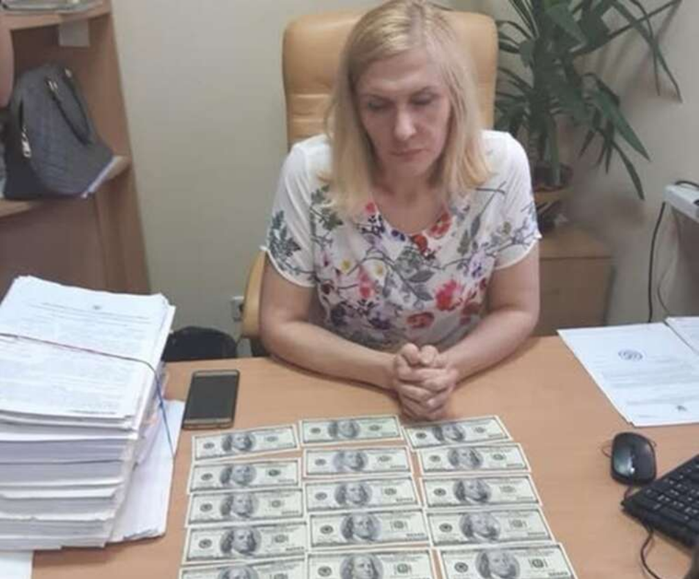 Екссуддю ОАСК Власенкову взяли під варту в залі суду