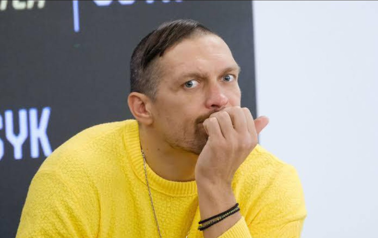 Усик знову в образі патріота