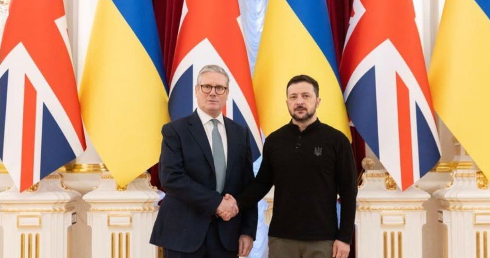 Дурне поїде в турне