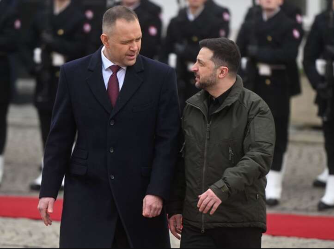 Навроцький може позбавити Зеленського ордена Білого Орла через скандал з УПА