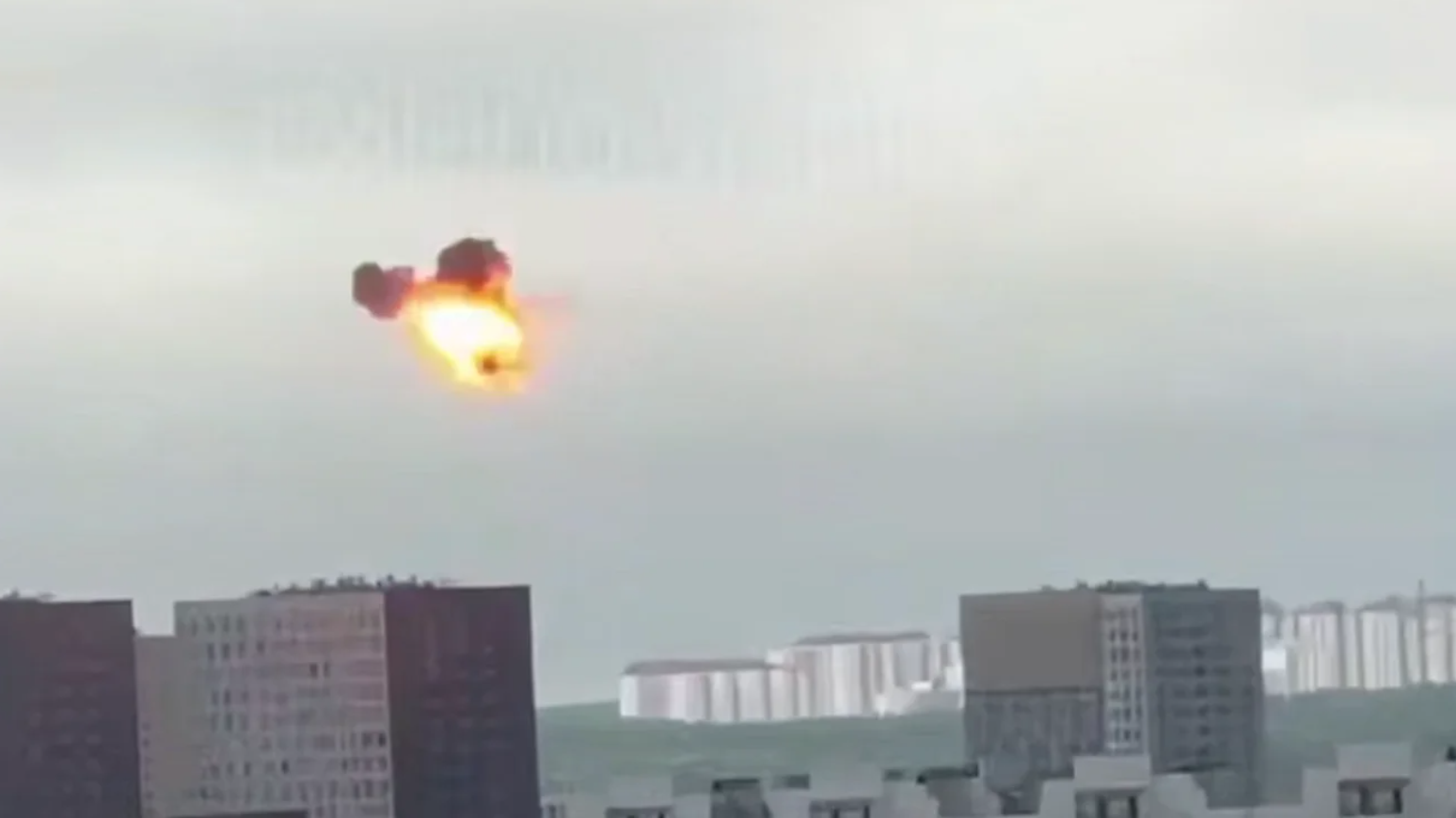 Москву знову масовано атакують дрони, у місті вибухи