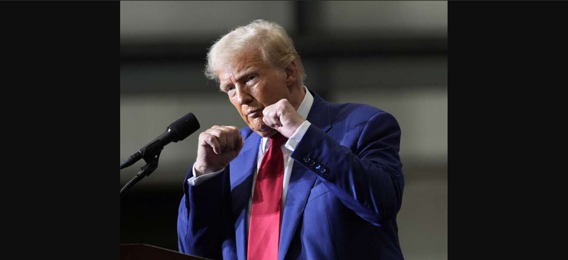 Рейтинг Трампа впав до мінімуму, — опитування