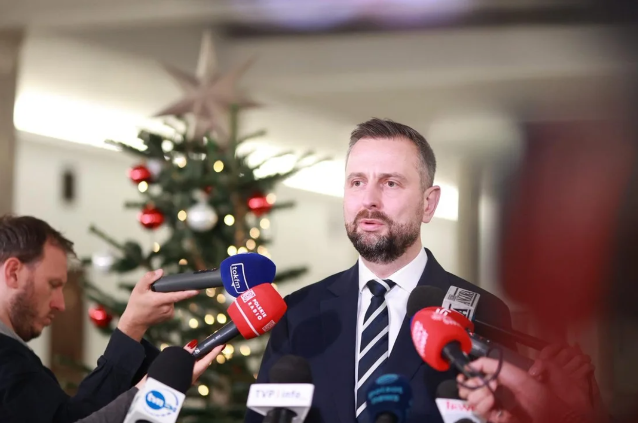 «Немає МіГів для України, бо немає дронів для Польщі»