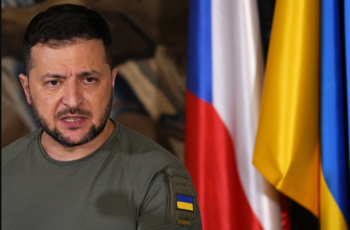У Чехії пропонують позбавити Зеленського найвищої нагороди країни — ордена Білого лева