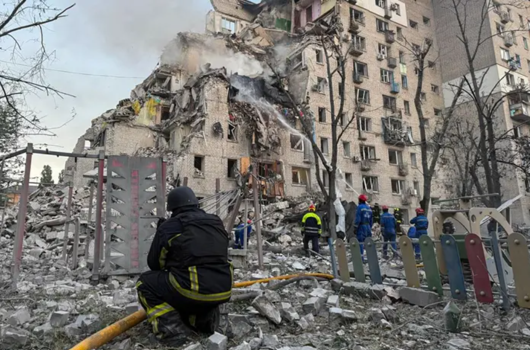 Уночі росіяни вдарили по Україні 74 ракетами та 496 дронами, було багато балістики