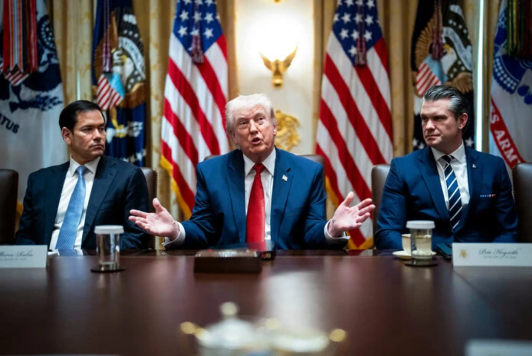 Politico: Адміністрація Трампа готує заходи проти «пологового туризму»