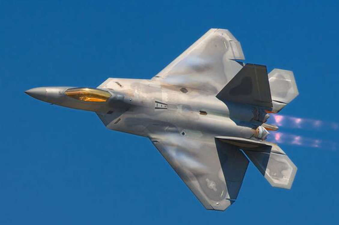 США почали виведення винищувачів F-22 Raptor з «Ізраїлю»