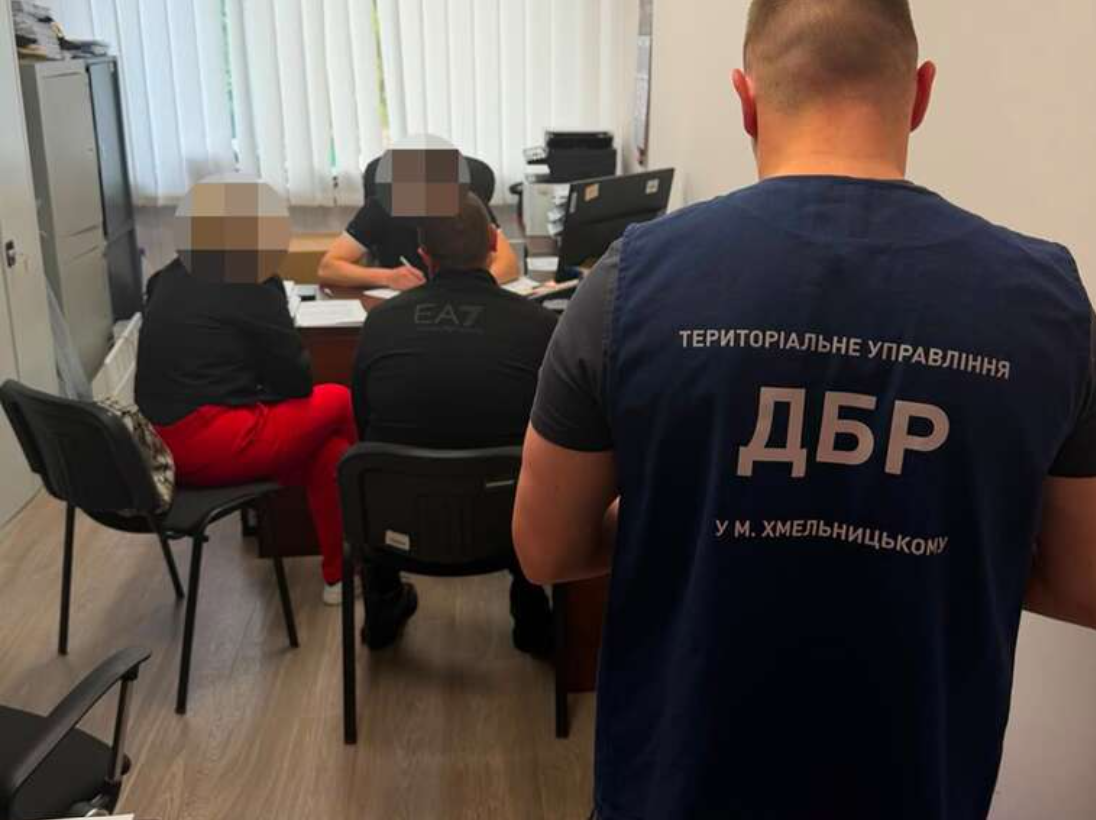 ДБР викрило переплату понад 5 мільйонів гривень під час закупівлі електроенергії для військових