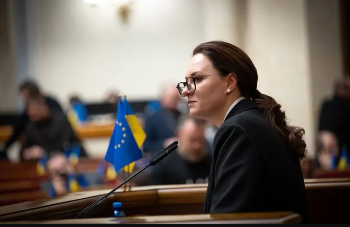 Комітет ВР підтримав відставку стюардеси Єрмака з посади прем'єр-міністерки