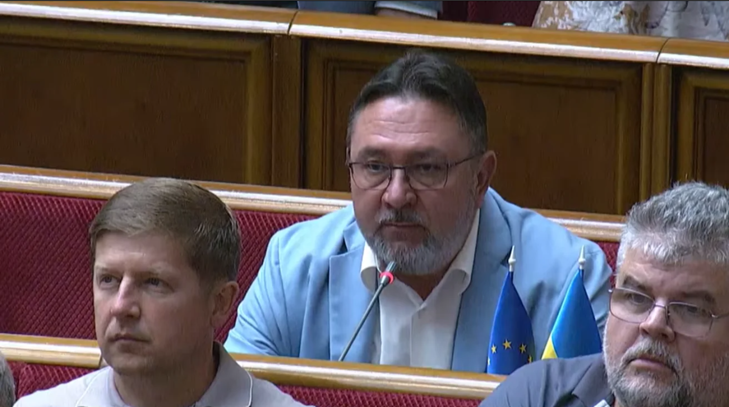 «Слуга народу» Потураєв заявив про бажання скласти мандат депутата
