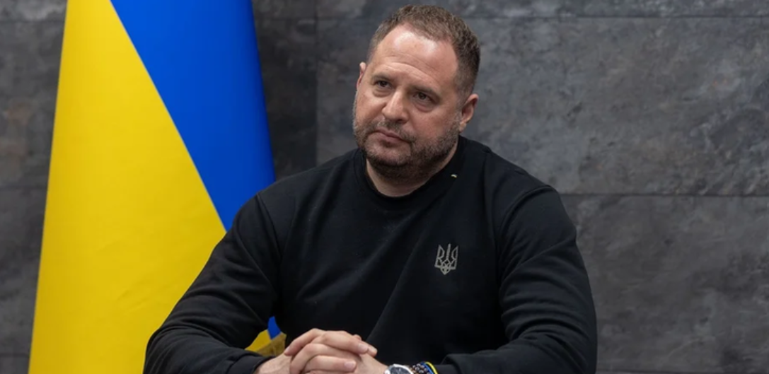Андрій Єрмак несподівано відвідав пункт управління Олекссандра Сирського