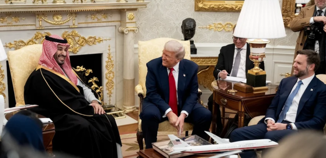 В обхід процедур МАГАТЕ: Саудівська Аравія отримає від Трампа дозвіл на «власну ядерку» — CNN