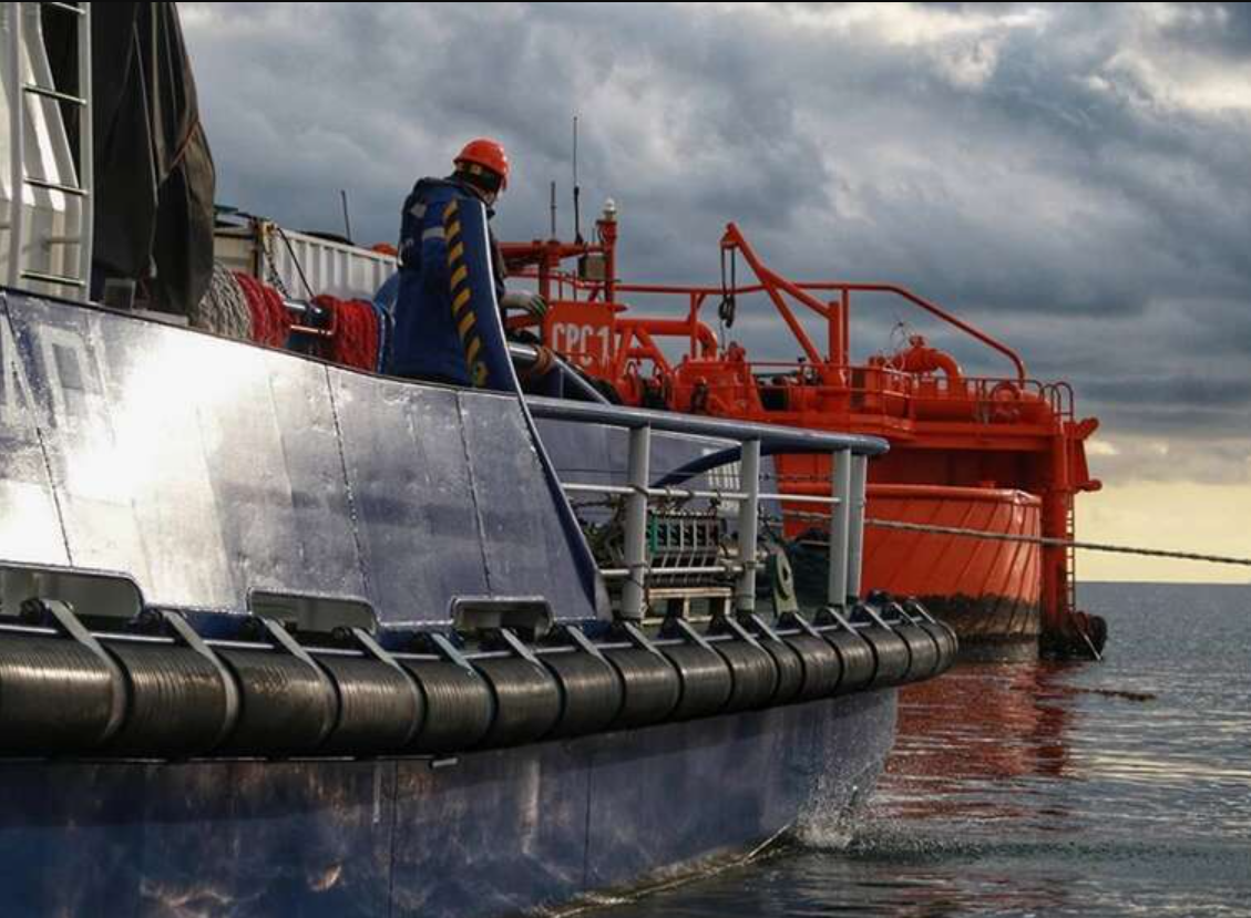 Казахстан призупиняє експорт нафти через Новоросійськ через атаки на танкери, — Bloomberg