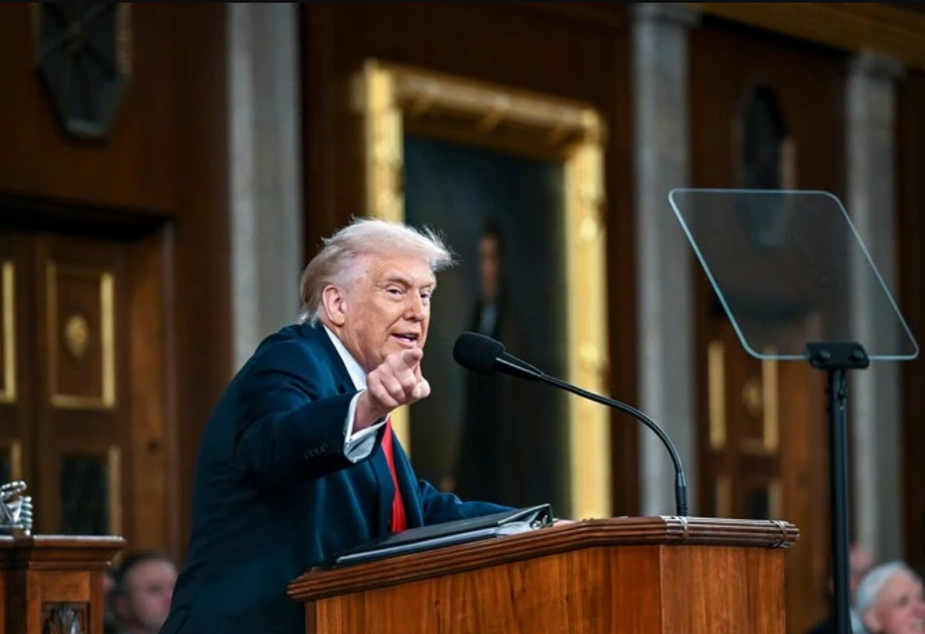 На що хворіє Трамп? Фізіотерапевт висунув нові припущення