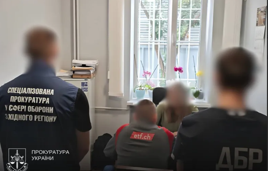 Понад 1,5 млн грн за службу лише «на папері»