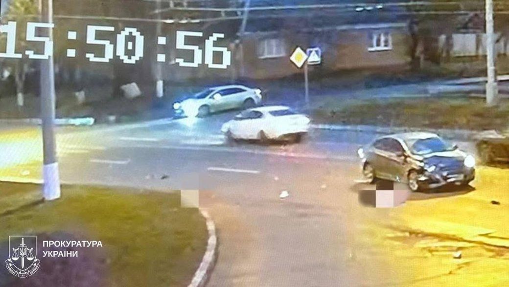 Після ДТП зі школярками суддя Токмакова продовжує вершити правосуддя_1
