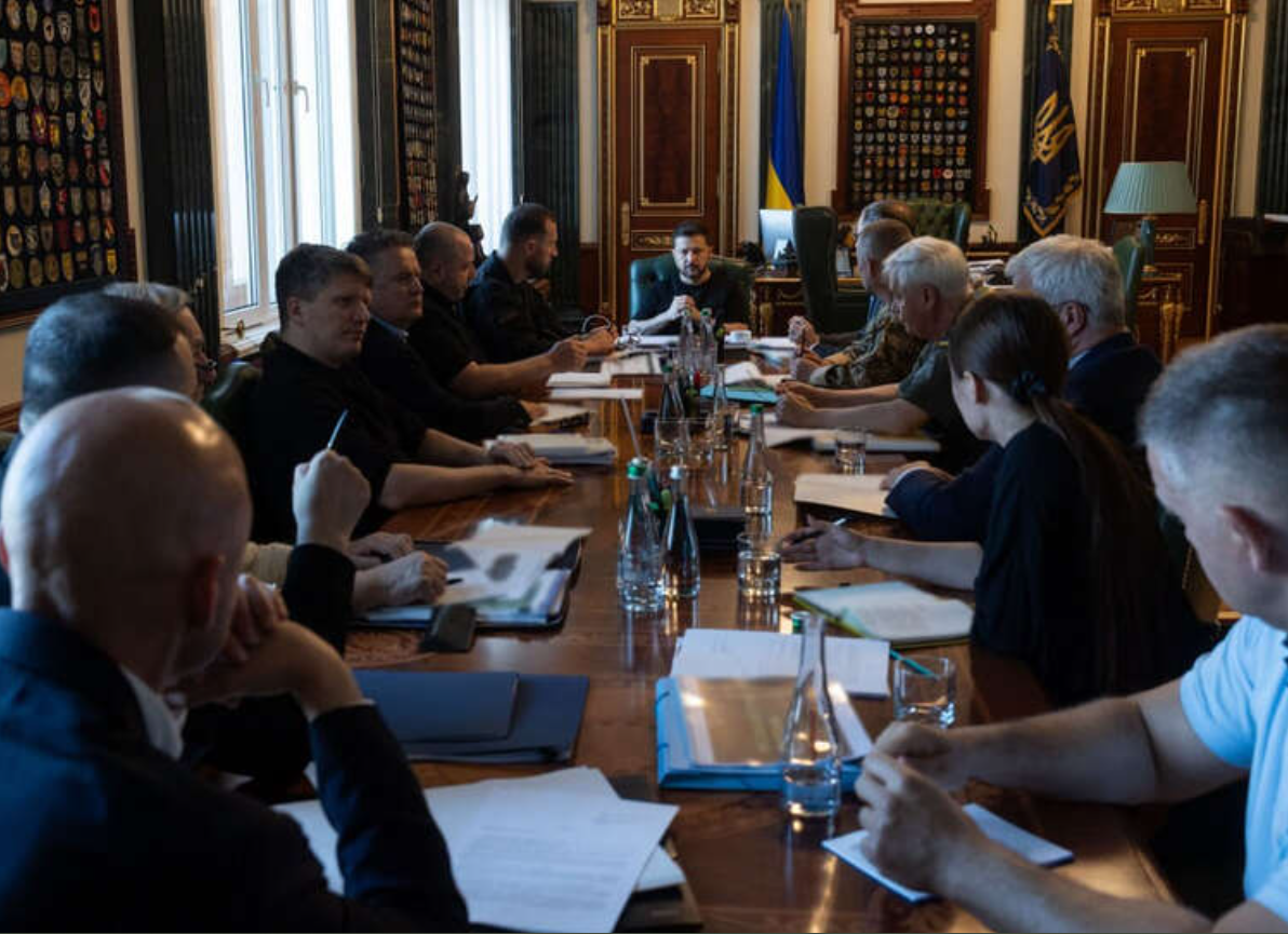 Дурень гаслами багатіє