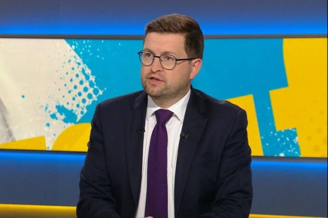 Польський депутат запропонував відправляти безробітних українців на війну