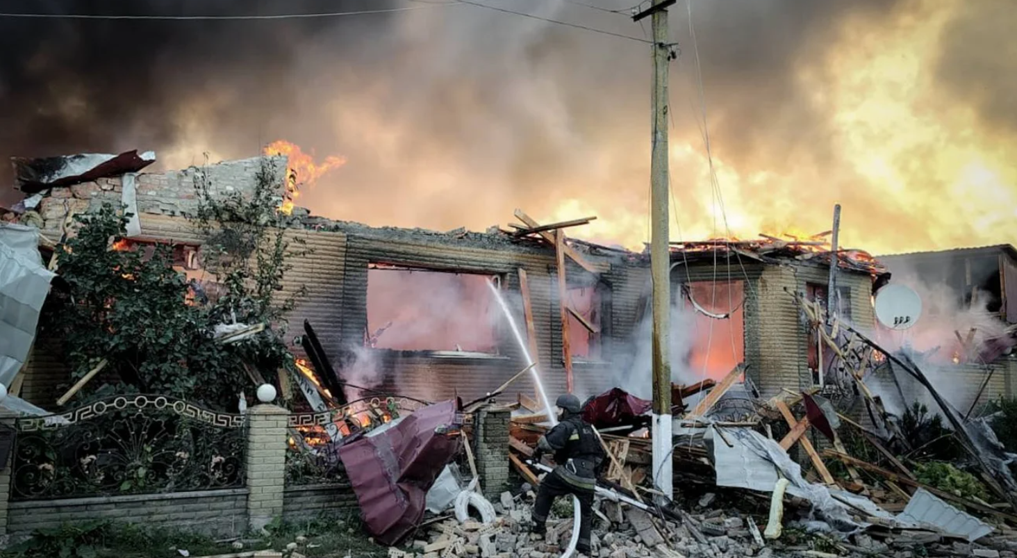 росіяни подвійним ударом убили 9-річного хлопчика та його маму на Сумщині