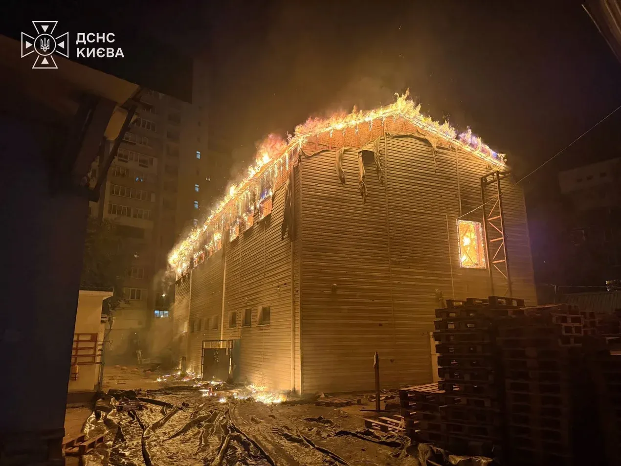 росія вдарила по Києву — 8 загиблих та три десятки постраждалих_1