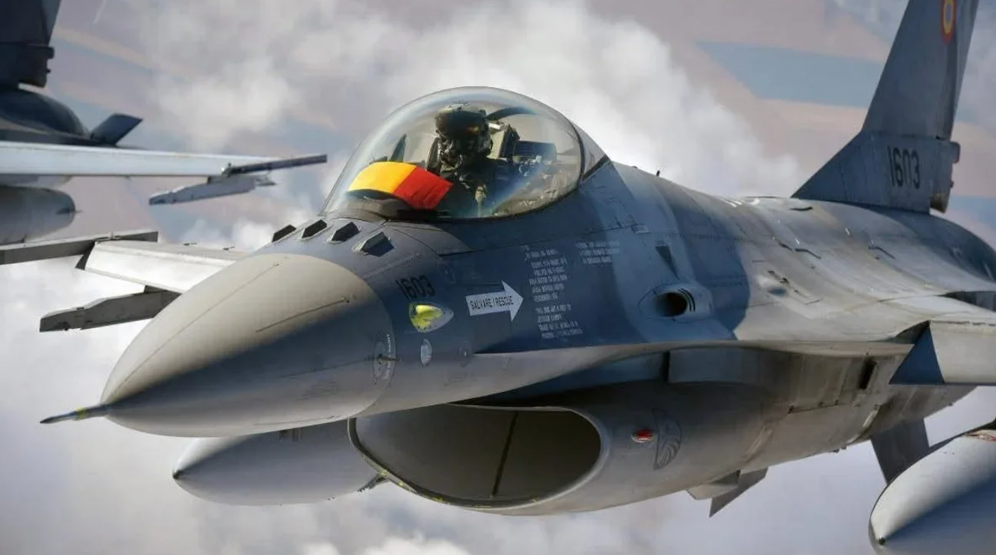Румунський F-16 знищив морський дрон у Чорному морі
