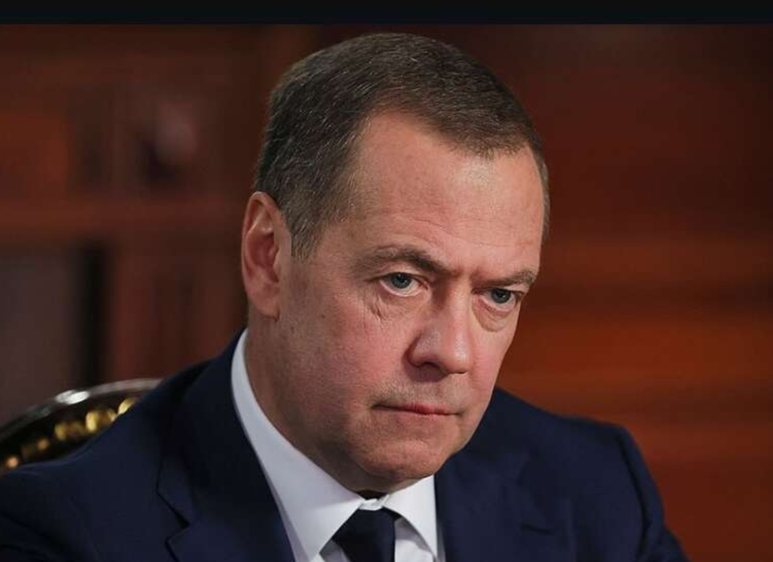 Медведєв пригрозив новими анексіями