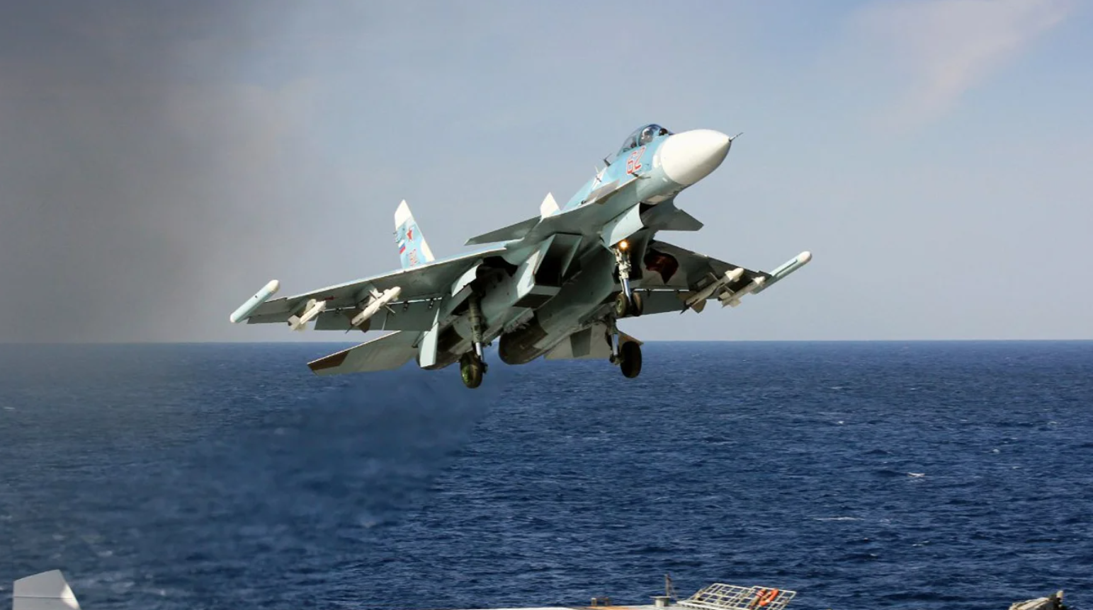 У Краснодарському краї українські дрони уразили два російські літаки Су-33 та МіГ-29