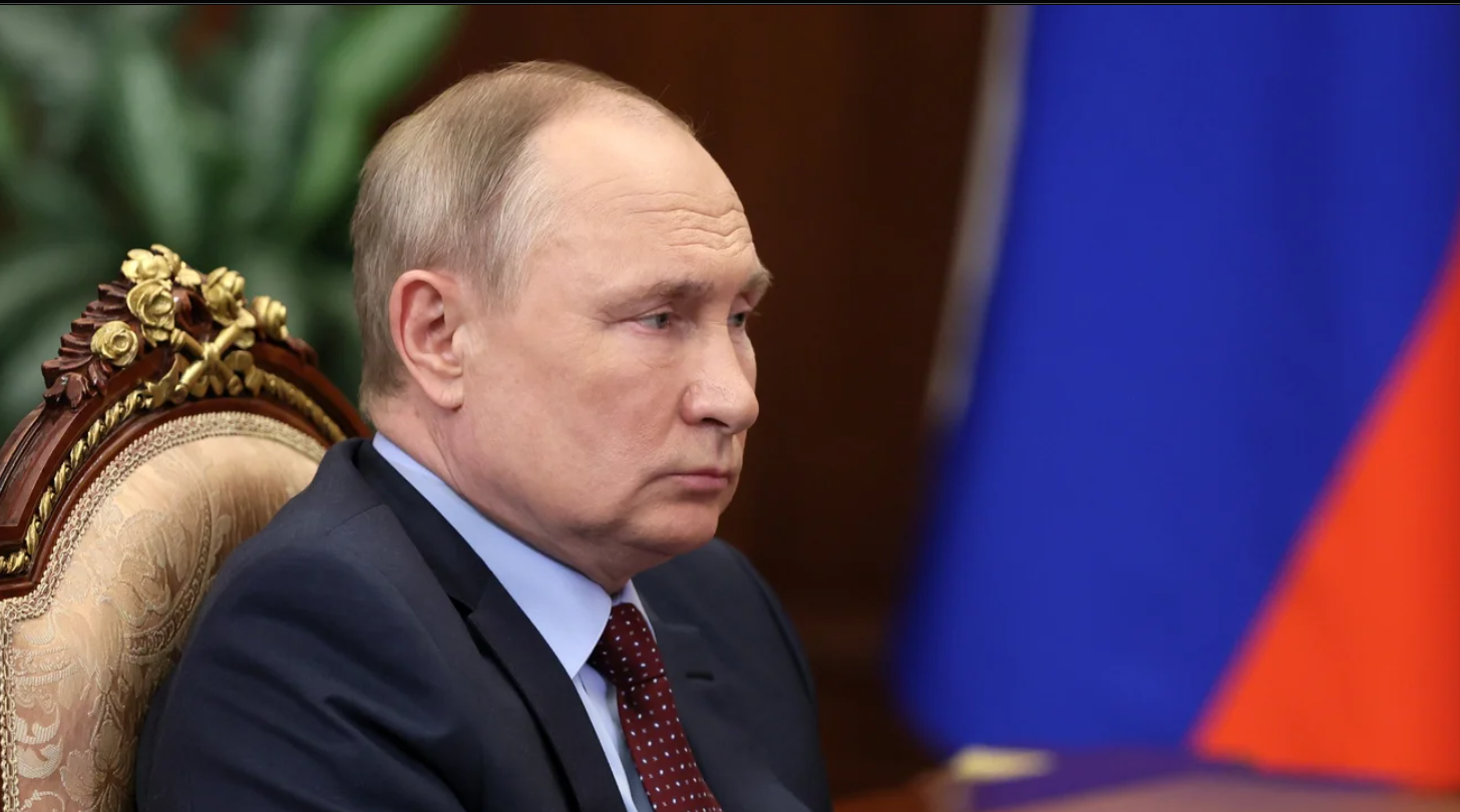 путін сказав, що його «повісять», якщо Донбас так і не вдасться повністю захопити — Economist