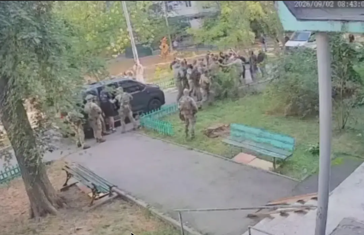Розбірки на Березняках