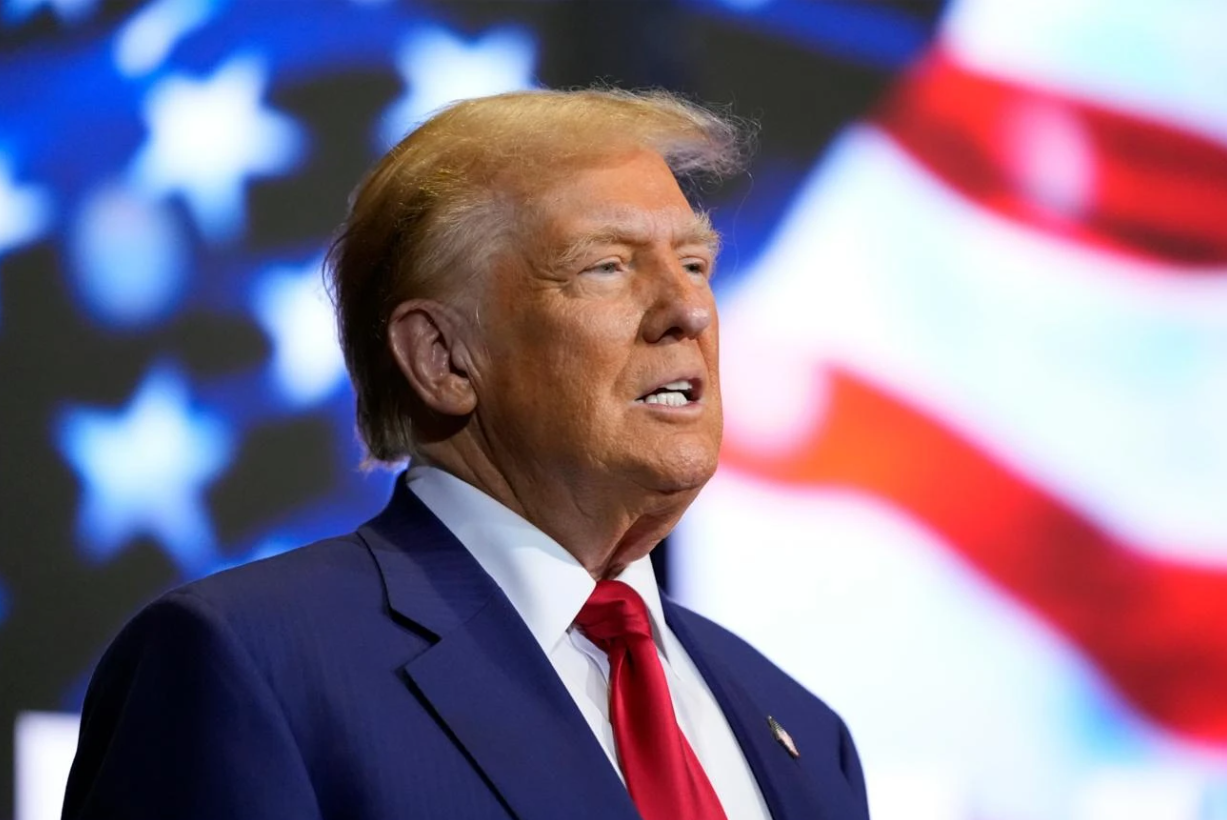 Рейтинг Трампа впав до рекордних 33%