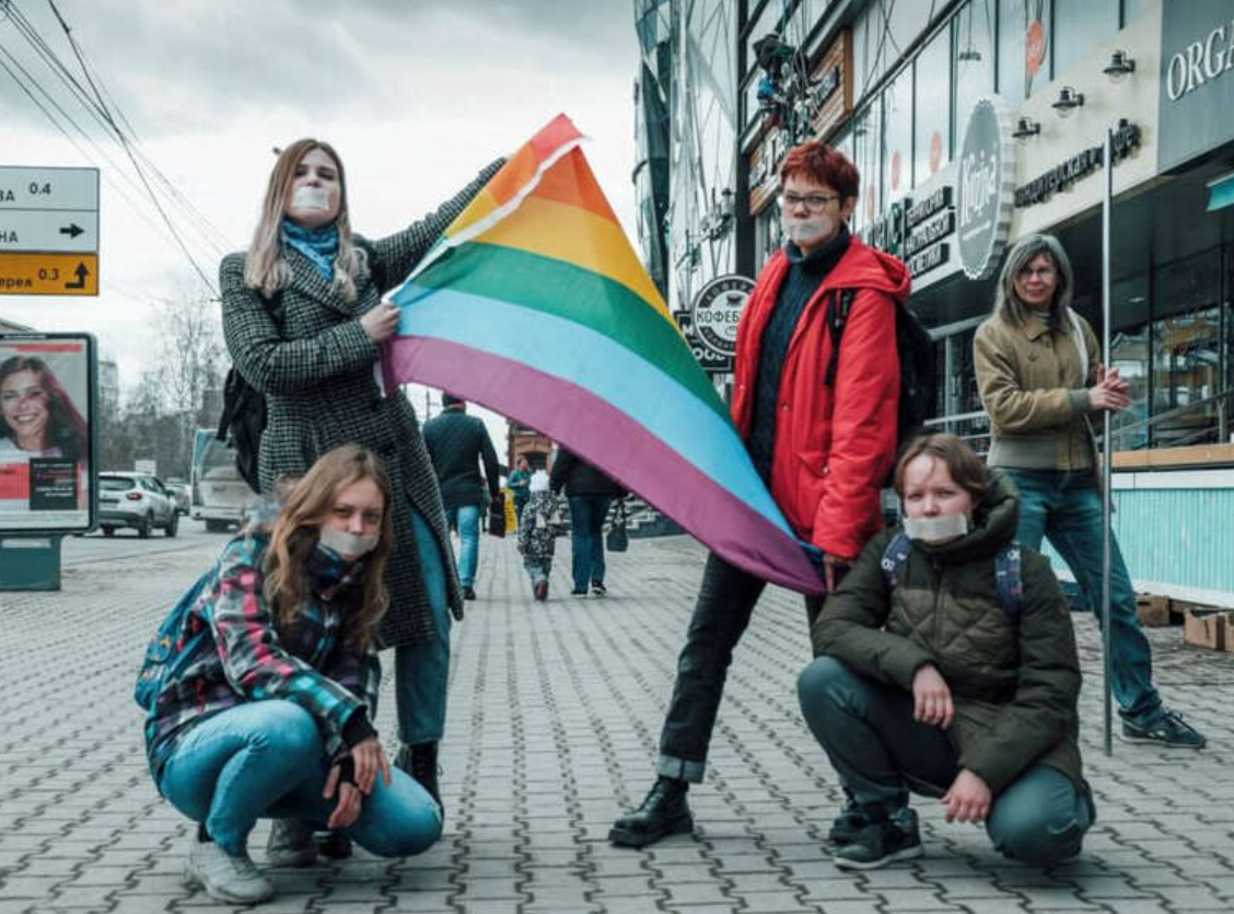 У Харкові ЛГБТ-прайд збоченців перенесли під землю