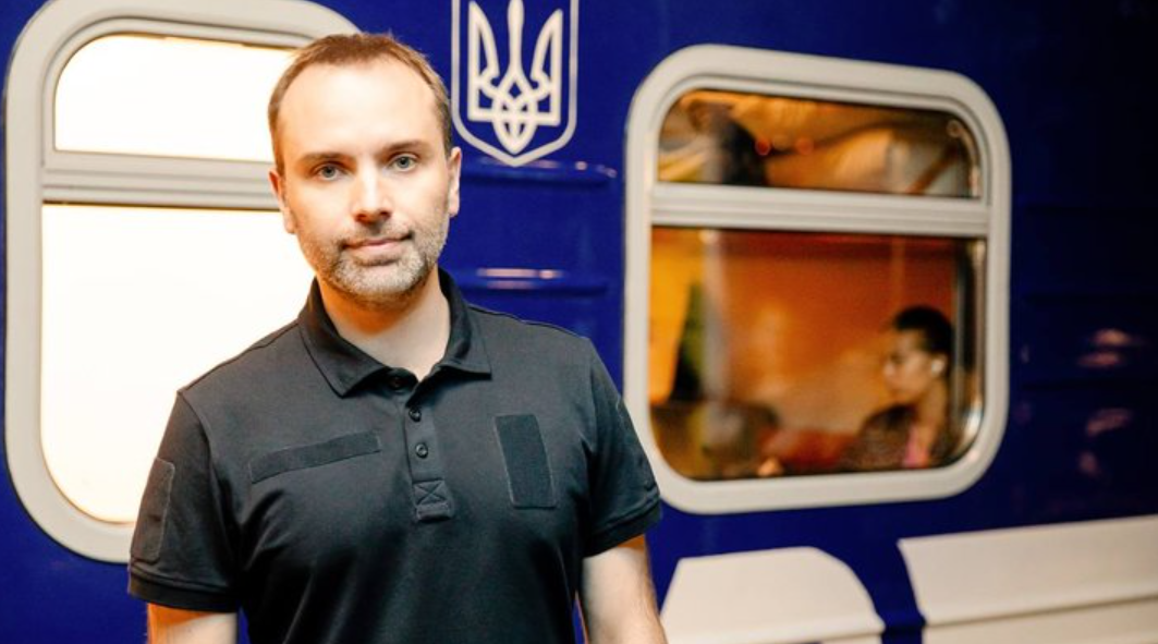 Безвідсотковий кредит олігархам