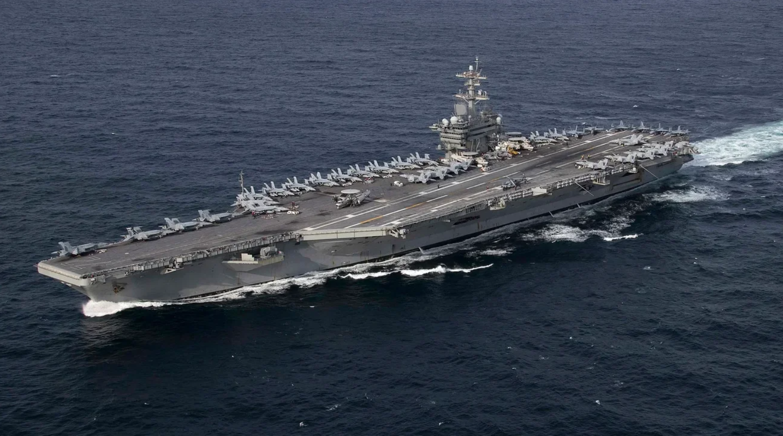 Авіаносець США «Авраам Лінкольн»