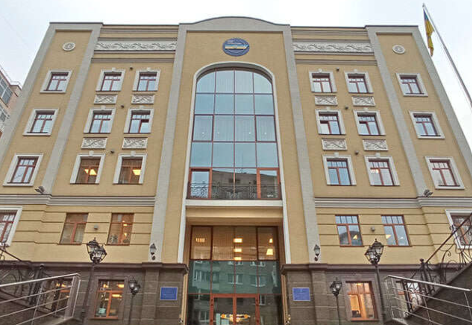 У Києві атакували Вищу раду правосуддя