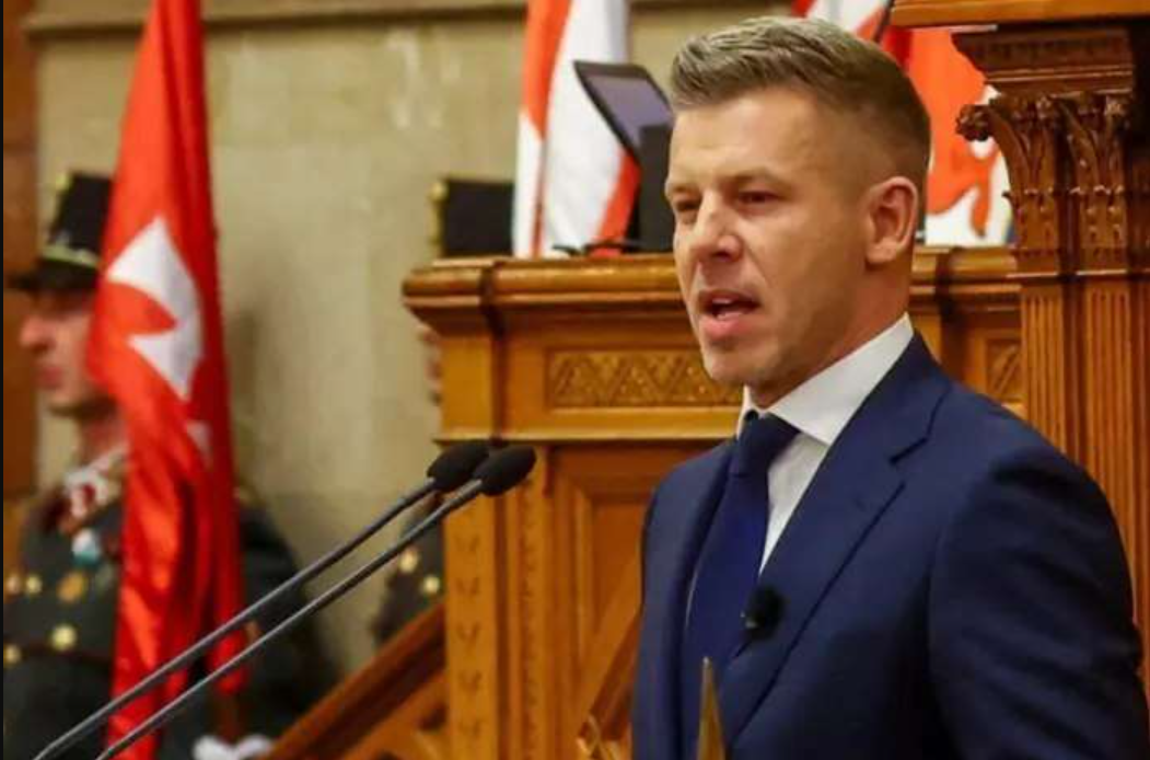 Угорський парламент позбавив прем’єра Мадяра депутатського імунітету в справі про телефон