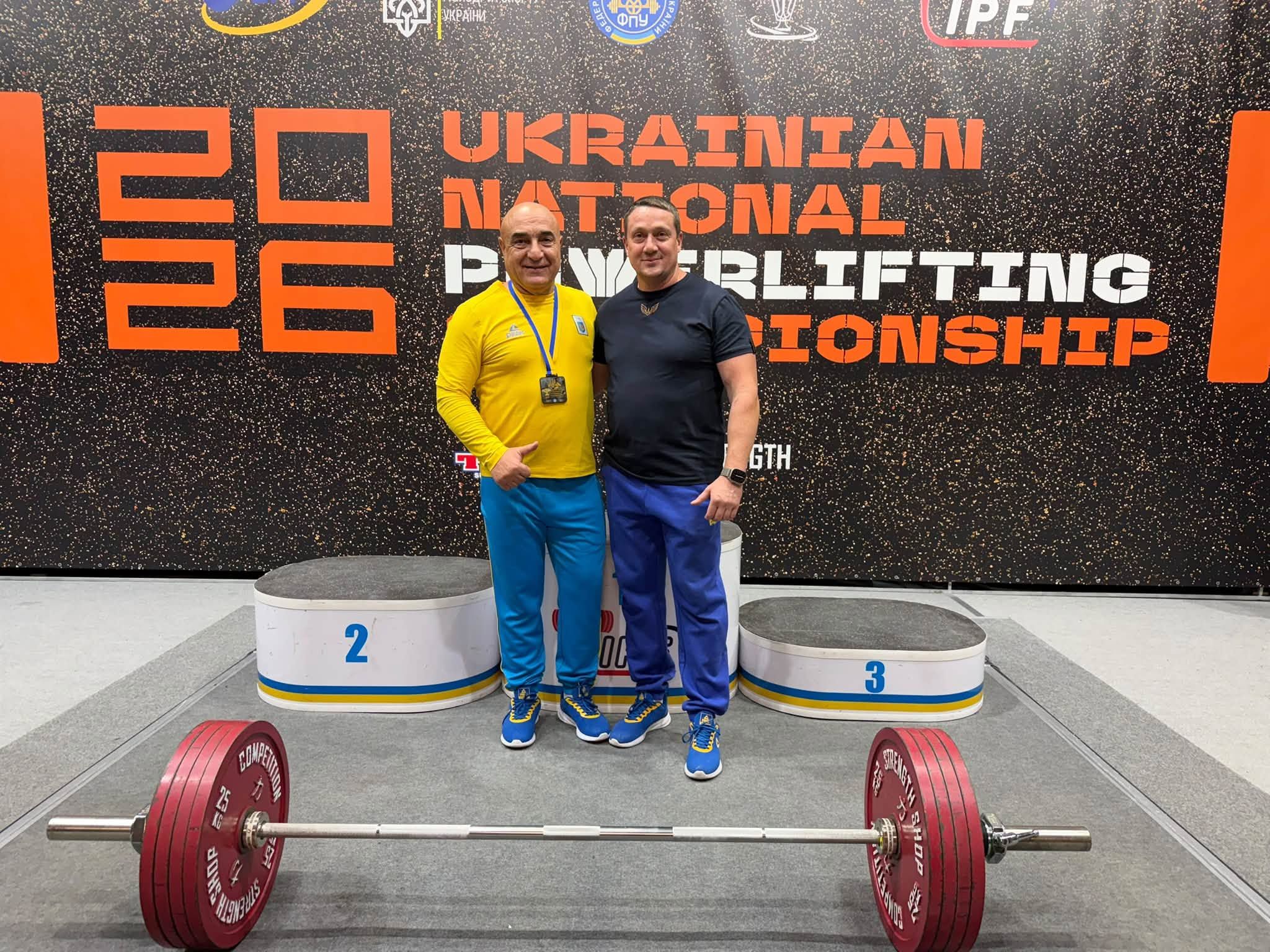 Лернік Матосян дебютував у категорії 60+ з рекордом України та чемпіонським титулом_1