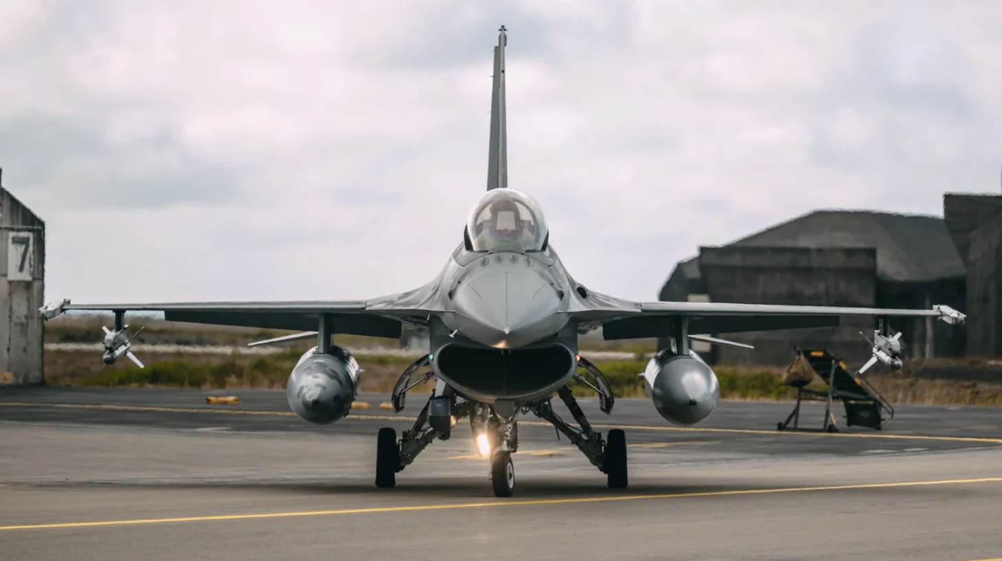 Бельгія передасть Україні три винищувачі F-16 до кінця року