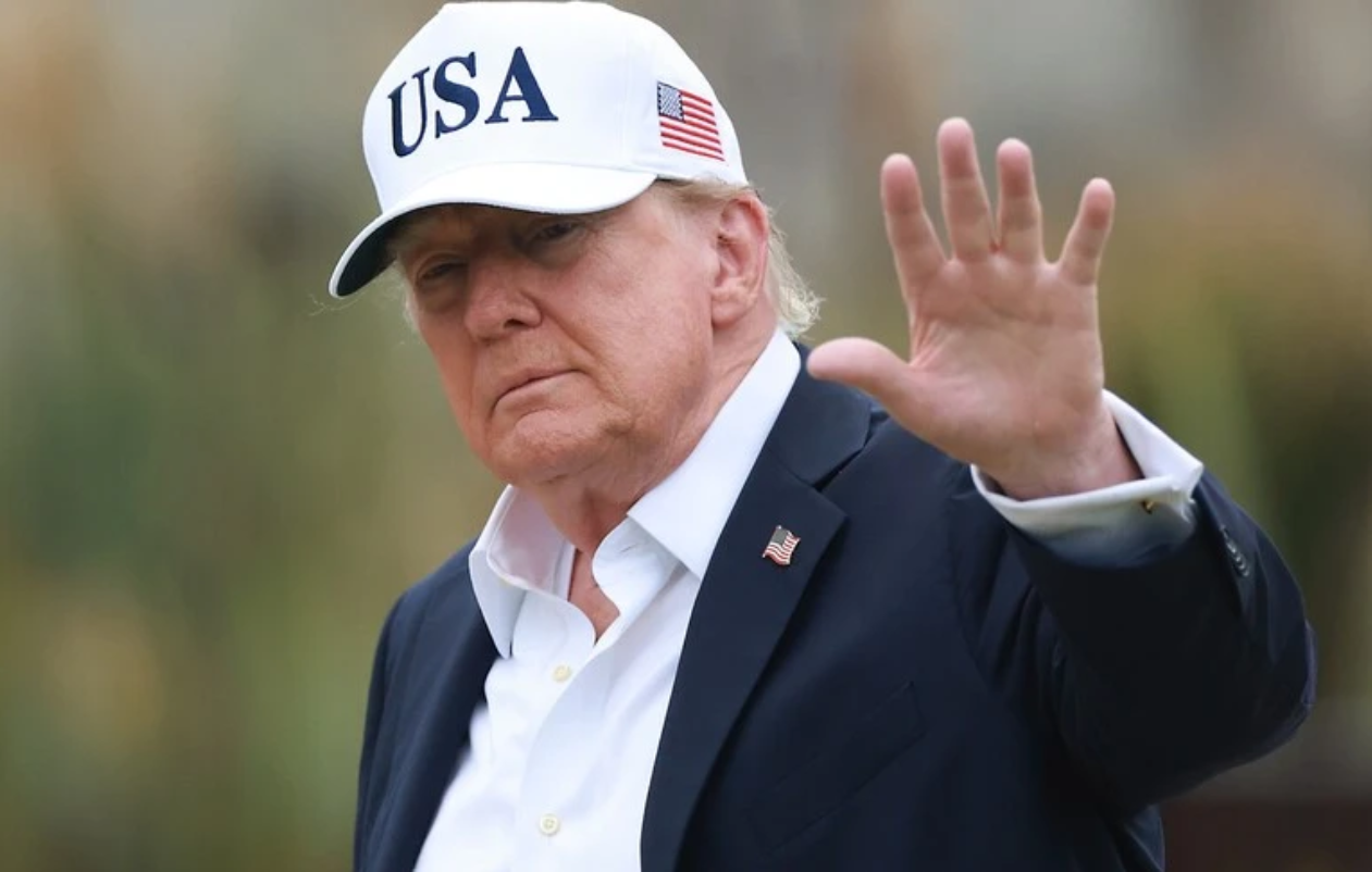 Реклама Трампа за державні гроші: демократи й республіканці заявляють про можливе порушення законів