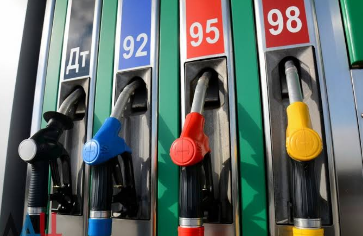 Ціни на пальне 5 жовтня: скільки коштують дизель, бензин та газ на АЗС