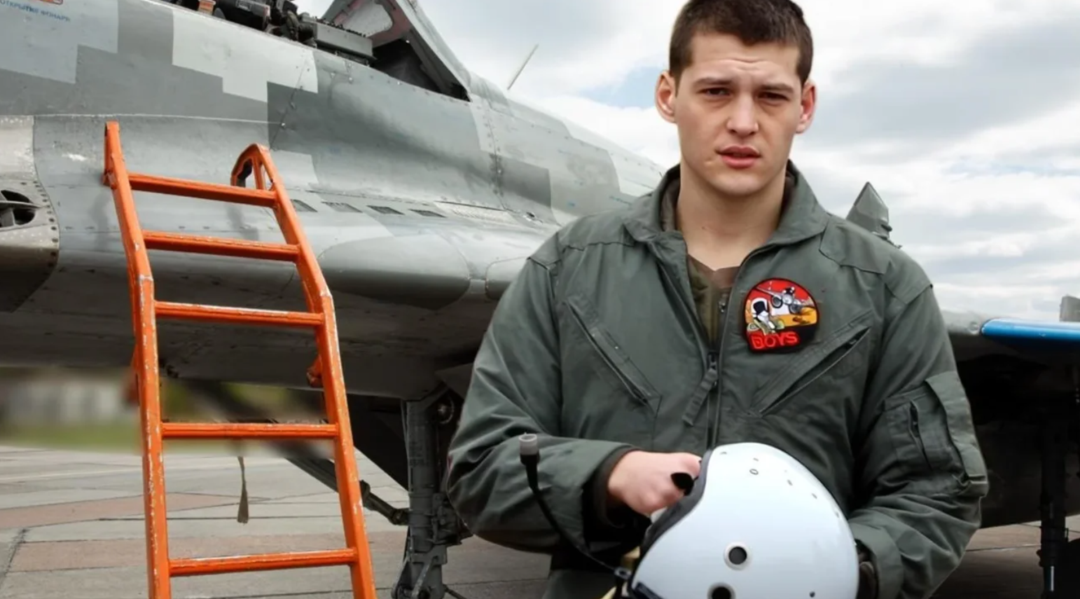 Загиблому пілотові МіГ-29 Марату Мамбетову надали звання Героя України