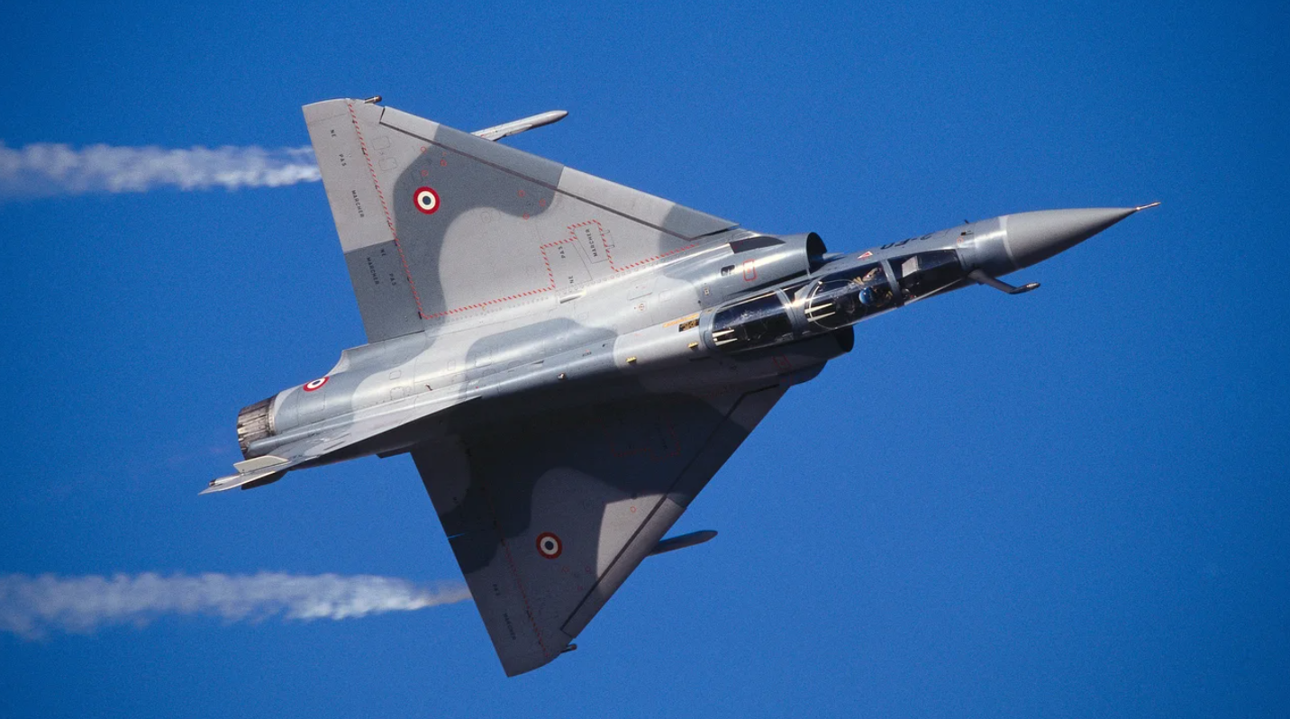 У Франції розбився військовий літак Mirage — загинув пілот, іншого шукають