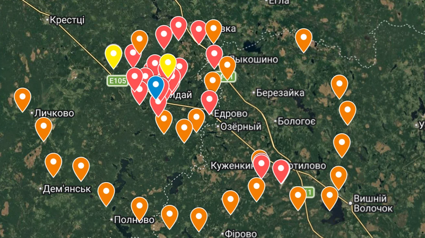 Навколо резиденції путіна на Валдаї звели ще 16 веж ППО — «Радіо Свобода»_1