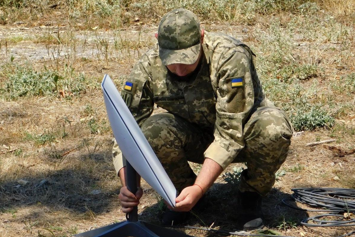Зеленські йолопи, які розікрали оборонні кошти, потрапили в залежність від Маска